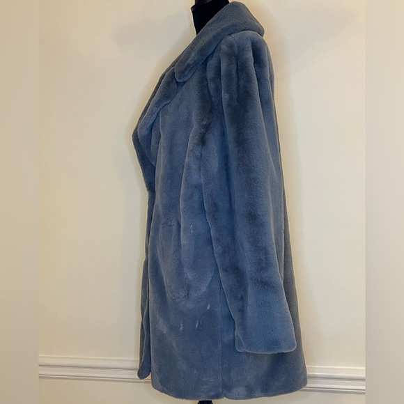 Lamarque Linnea Faux Fur Dusty Blue Buttery Soft Luxury Coat. Size Medium. - Picture 6 of 14